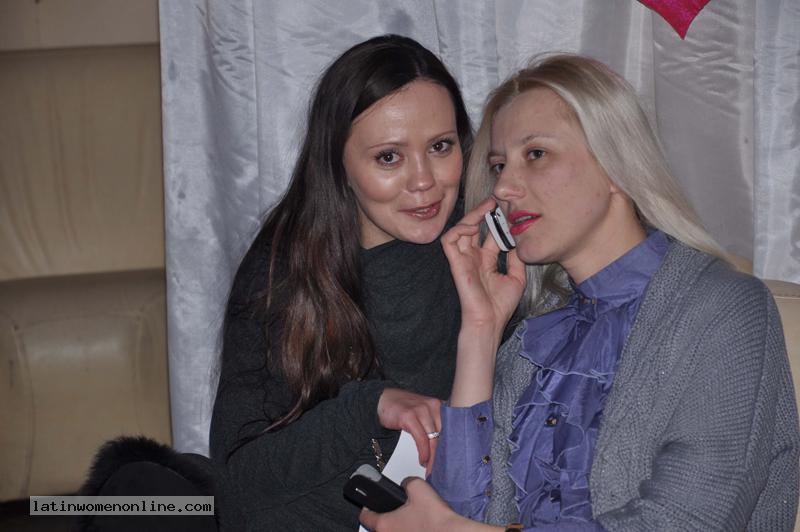 080-ukraine-women