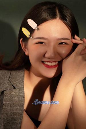 201950 - Meiyin Age: 18 - China