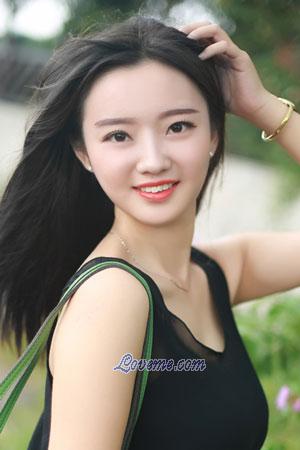 202346 - Vicky Age: 24 - China