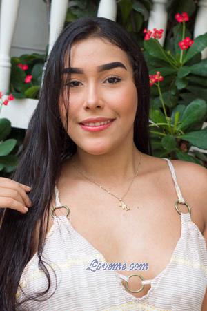 210148 - Daniela Age: 18 - Colombia
