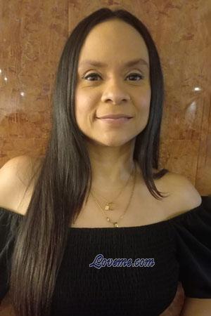 213758 - Paola Alexandra Age: 43 - Colombia