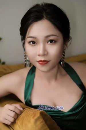 215689 - Carrie Age: 26 - China