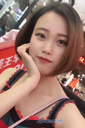 215694 - Eileen Age: 25 - China