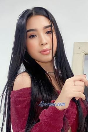 215847 - Emely Age: 19 - Colombia