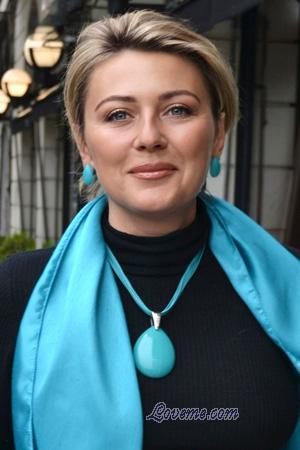229073 - Yuliia Age: 50 - Argentina