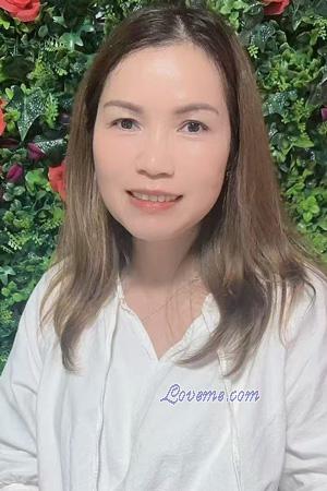 229281 - Emma Age: 47 - China