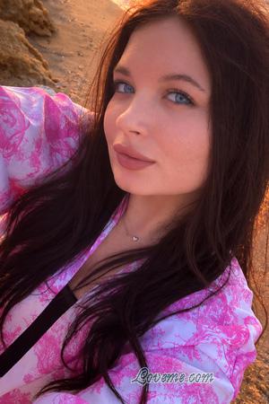 229469 - Anastasiia Age: 22 - Ukraine
